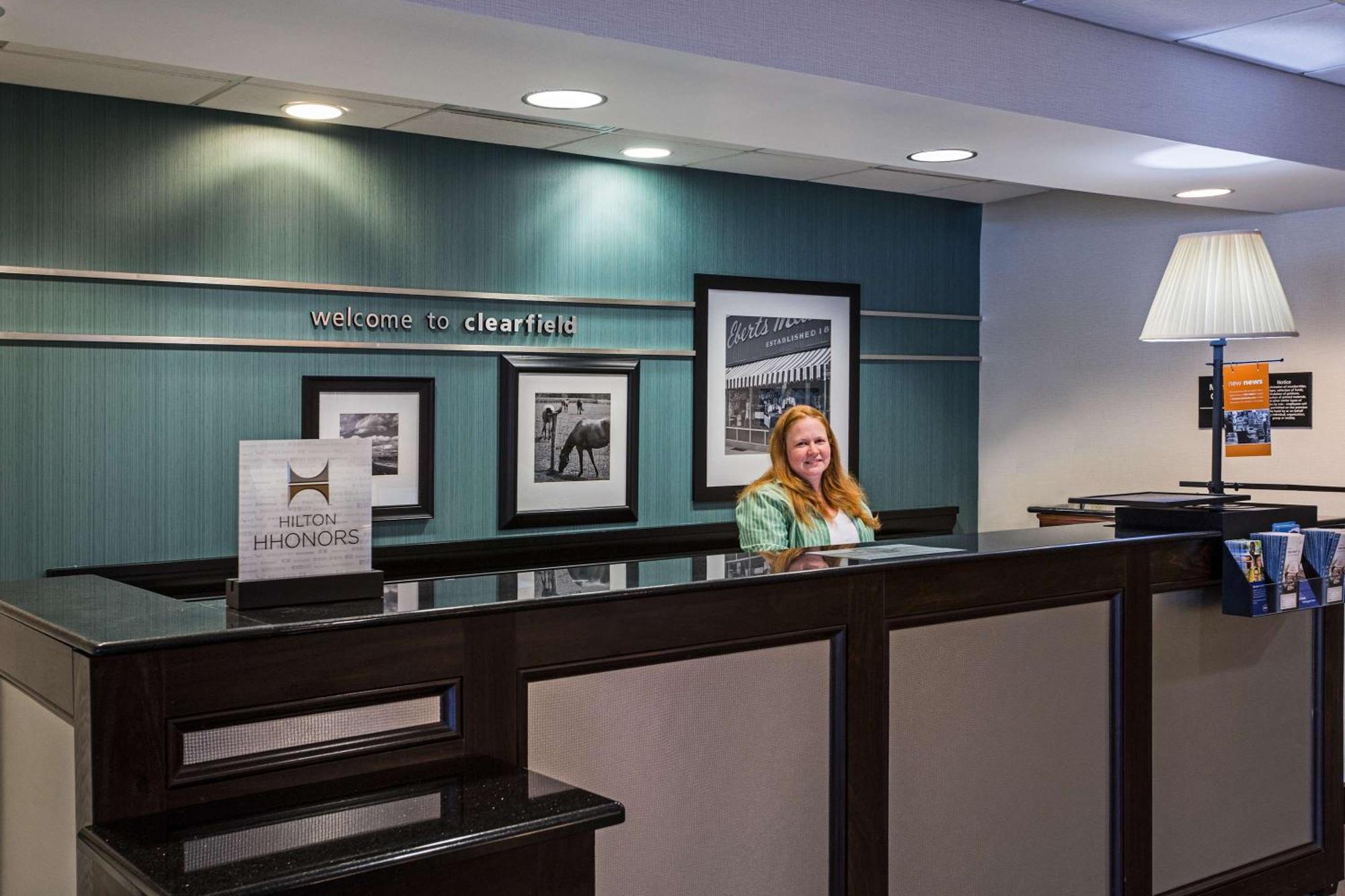 Hampton Inn Clearfield Exterior photo